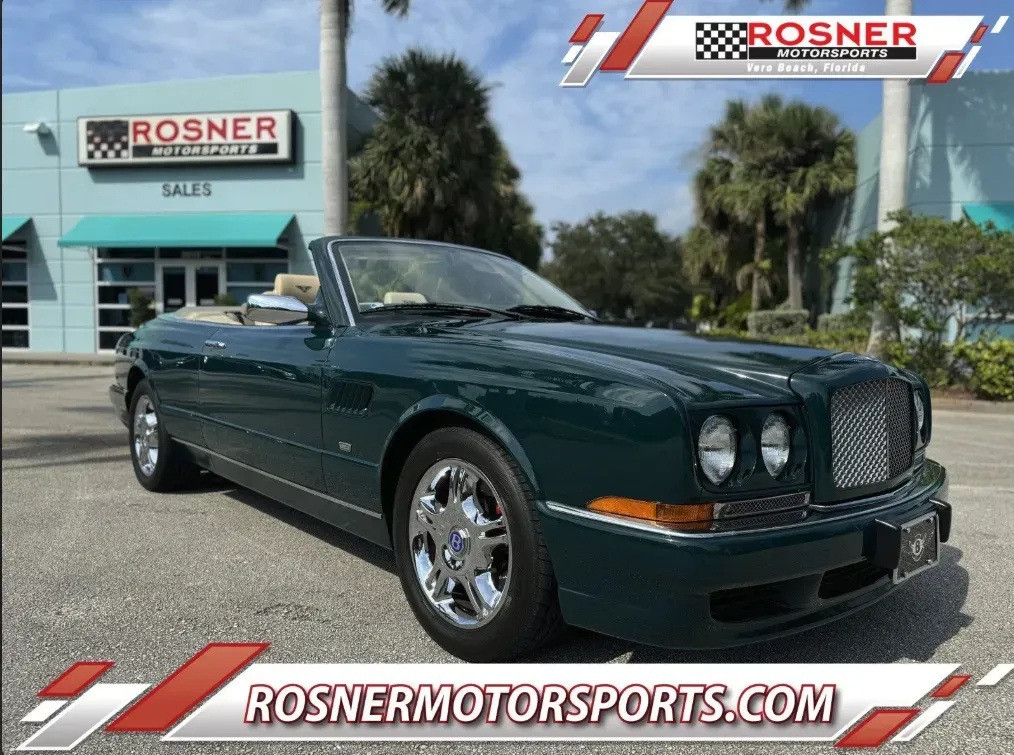 Luxury and Vintage Cars for Bayside Lakes Residents